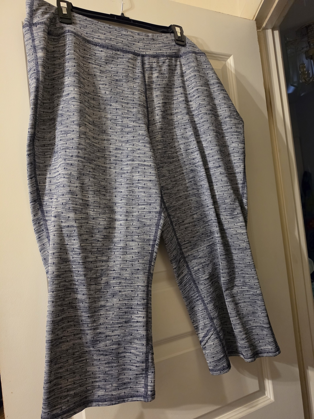 Kim Rogers Curvy Heathered Navy Knit Capris